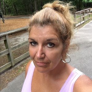 Meet your Posher, Cindy